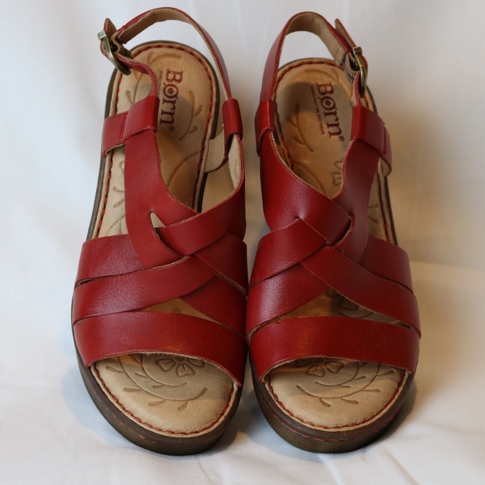 Born red leather sandals. Like New!!!!
